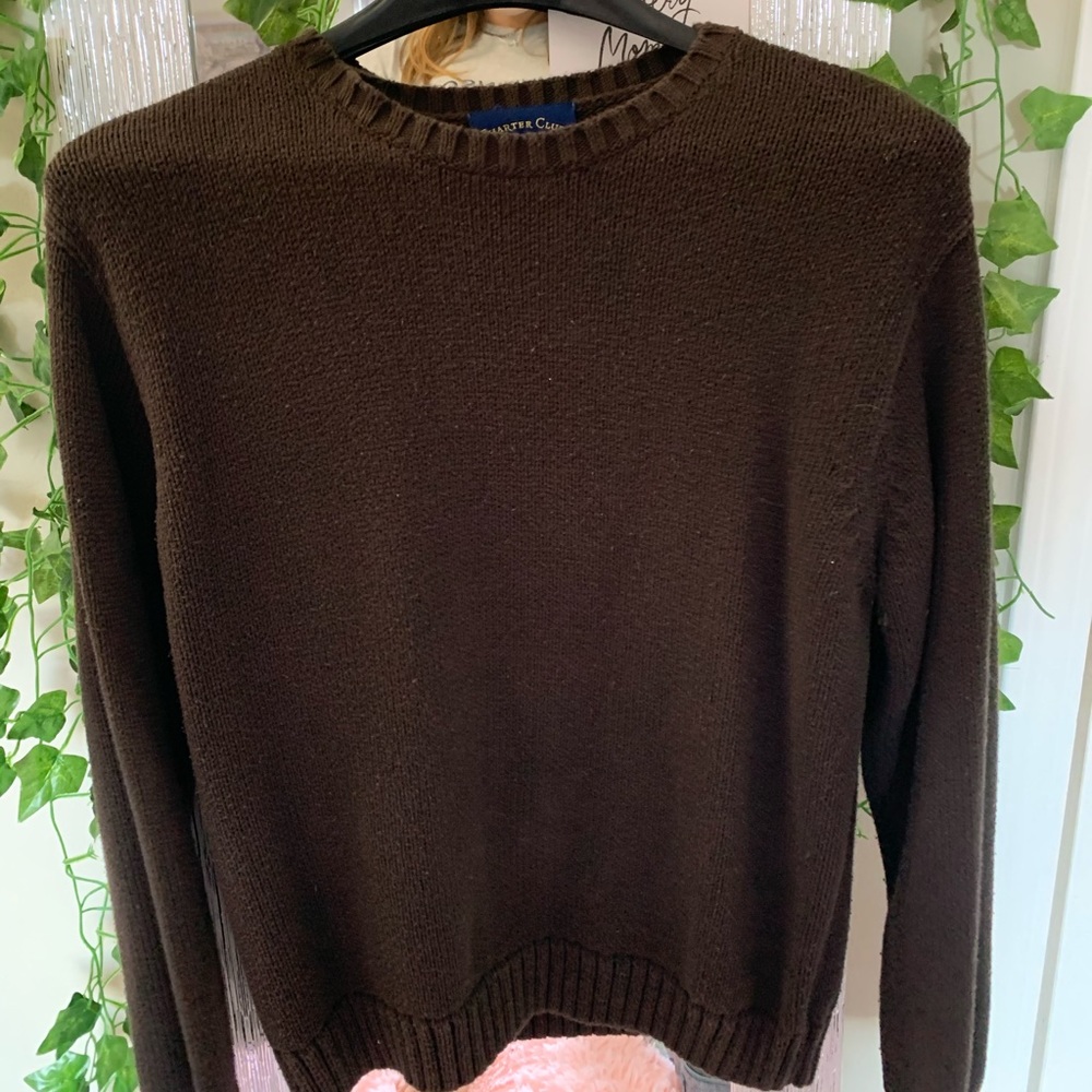 brown sweater